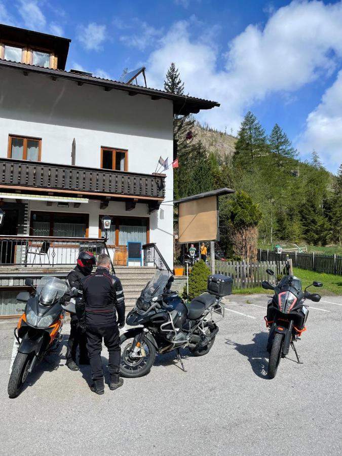 Tattoo Pension Mortschach Bagian luar foto